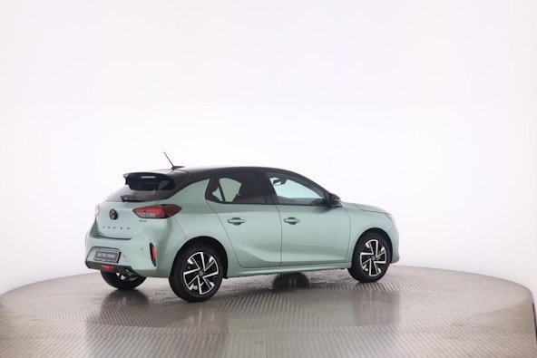 First vehicle image