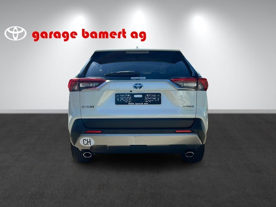 Vehicle image 4 Vehicle image 4