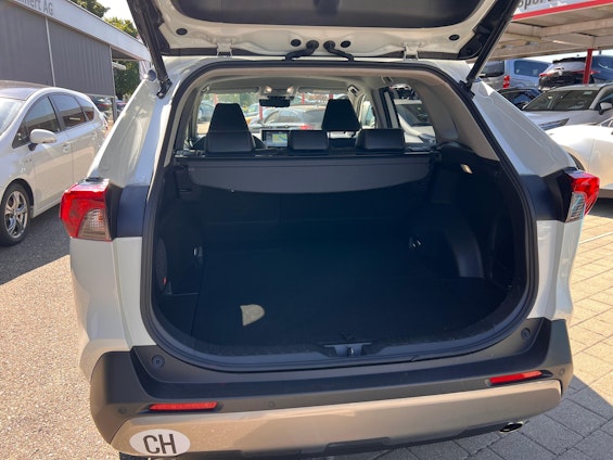 Vehicle image 6 Vehicle image 6