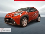 First vehicle image
