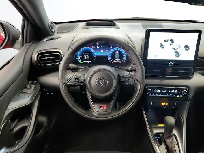 Vehicle image TOYOTA YARIS