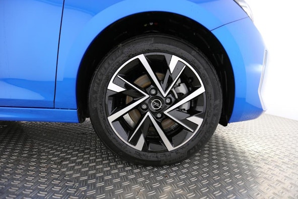 Vehicle image 10 Vehicle image 10