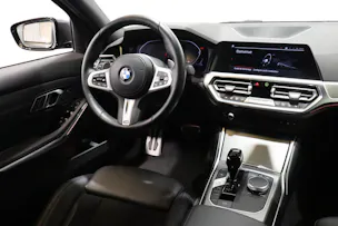BMW 320d xDrive SAG