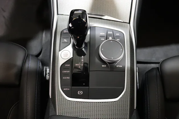 BMW 320d xDrive SAG