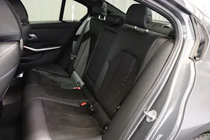 BMW 320d xDrive SAG