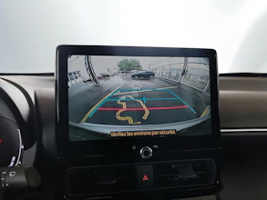 https://vehicle.imgix.net/3942937/b8d25d5c-95f9-4e85-8fbd-935aca01d67e.jpg