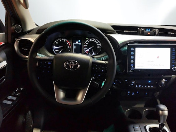 Vehicle image 9 Vehicle image 9