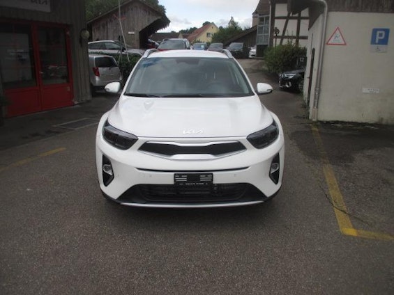 First vehicle image