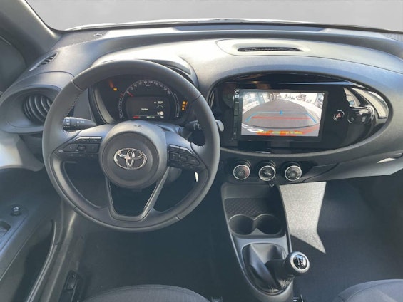 Vehicle image 11