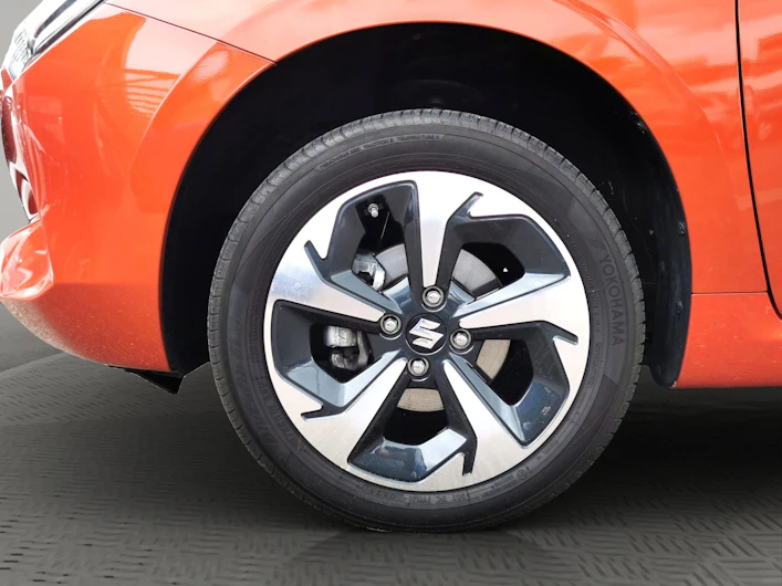 image du véhicule SUZUKI SWIFT
