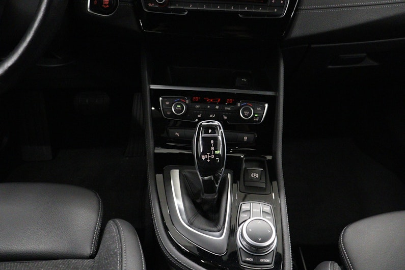 Vehicle image BMW 2 SERIES