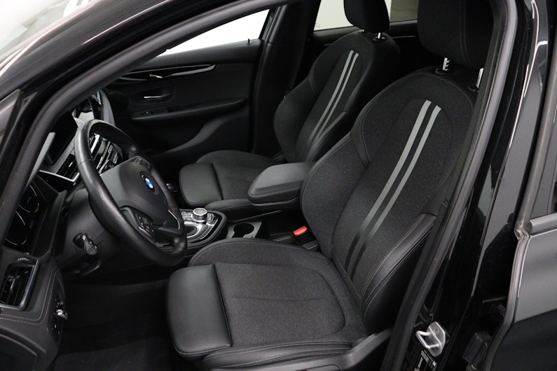 Vehicle image BMW 2 SERIES