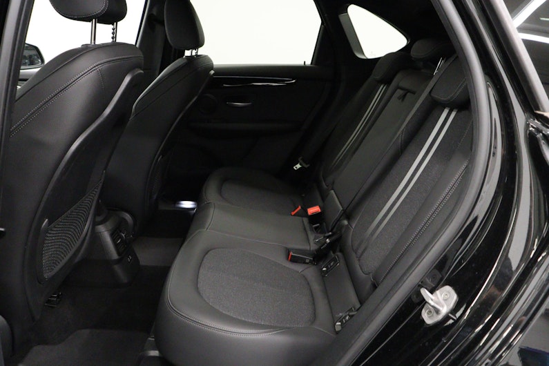 Vehicle image BMW 2 SERIES