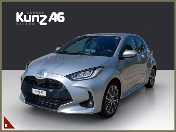 First vehicle image