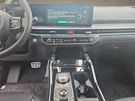 Vehicle image 10 Vehicle image 10