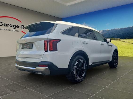 Vehicle image 4 Vehicle image 4