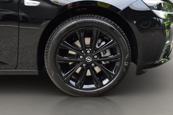 Vehicle image 15 Vehicle image 15