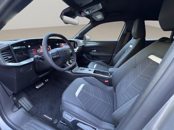 Vehicle image 8 Vehicle image 8