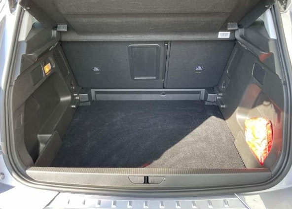 Vehicle image 14 Vehicle image 14