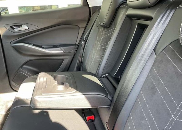 Vehicle image 12 Vehicle image 12