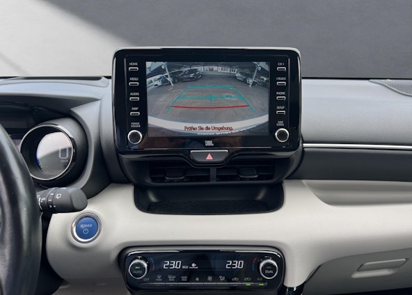 Vehicle image 6 Vehicle image 6