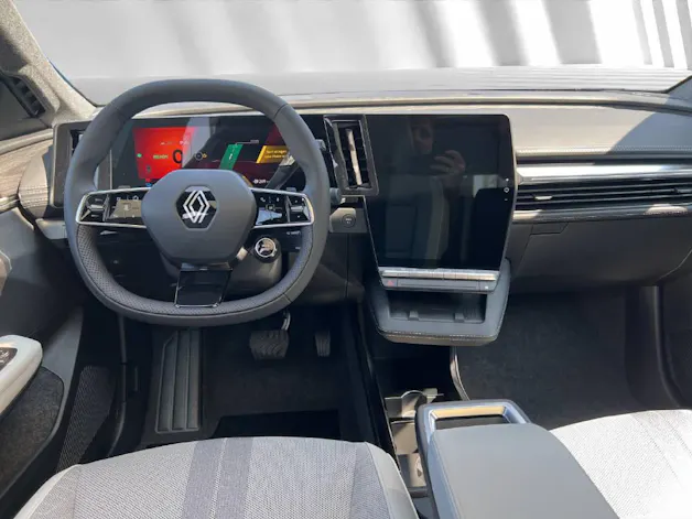 Renault Scénic E-Tech iconic