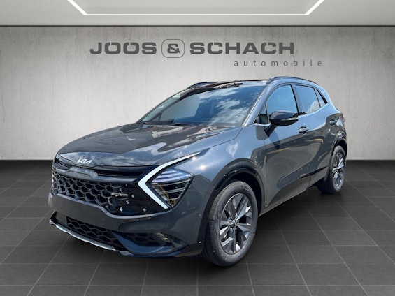 First vehicle image