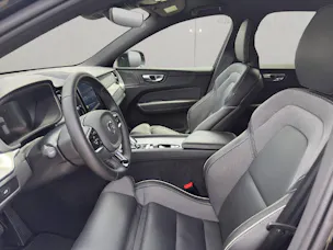 Volvo XC60 2.0 B5 MH Plus Dark AWD