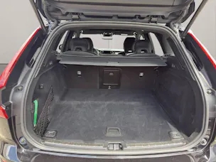 Volvo XC60 2.0 B5 MH Plus Dark AWD