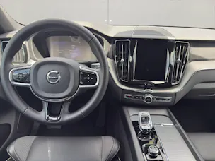 Volvo XC60 2.0 B5 MH Plus Dark AWD