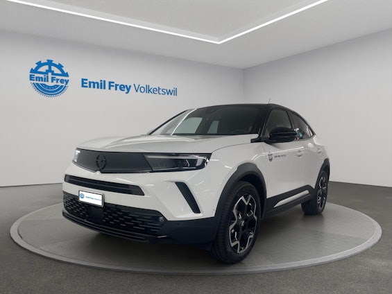 First vehicle image