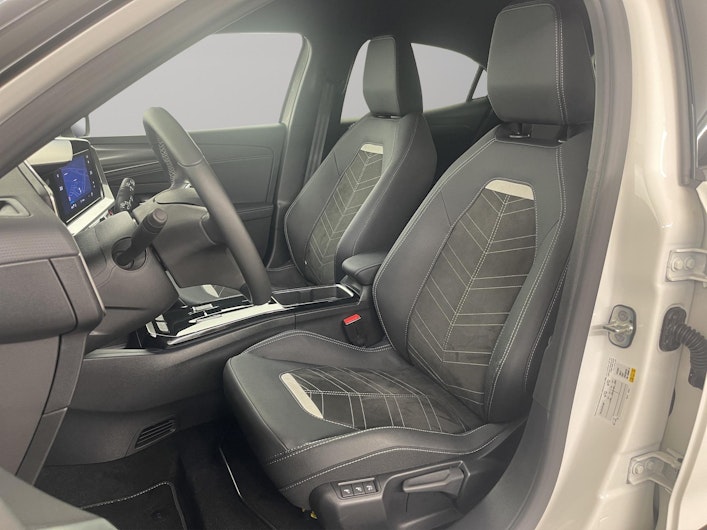 Vehicle image OPEL MOKKA