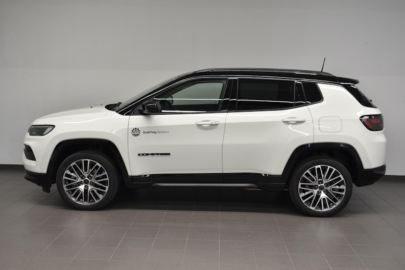 Vehicle image JEEP COMPASS