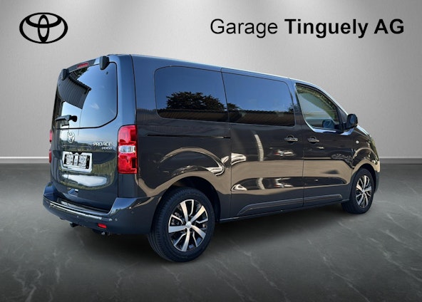 Vehicle image 3 Vehicle image 3