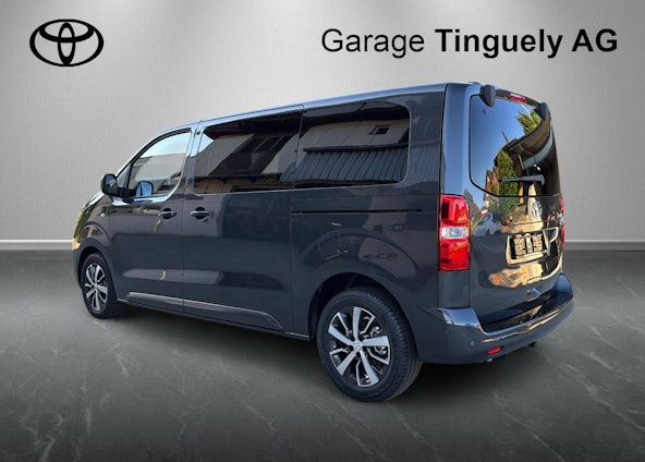 Vehicle image 5 Vehicle image 5