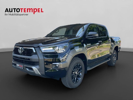 First vehicle image