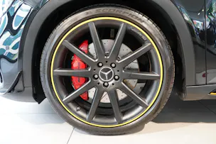 Mercedes-Benz GLA 45 AMG 4m