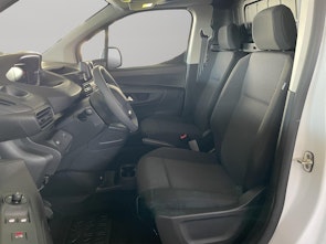 Vehicle image PEUGEOT Partner Kaw. 650 Standard 1.5 BlueHDI 100 S/S