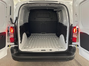 Vehicle image PEUGEOT Partner Kaw. 650 Standard 1.5 BlueHDI 100 S/S