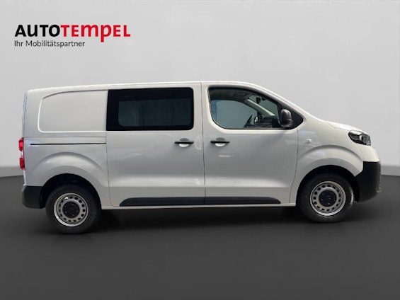 Vehicle image 6 Vehicle image 6