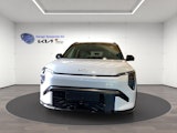 First vehicle image