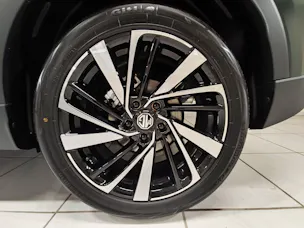 MG ZS 1.5 Hybrid+ Luxury