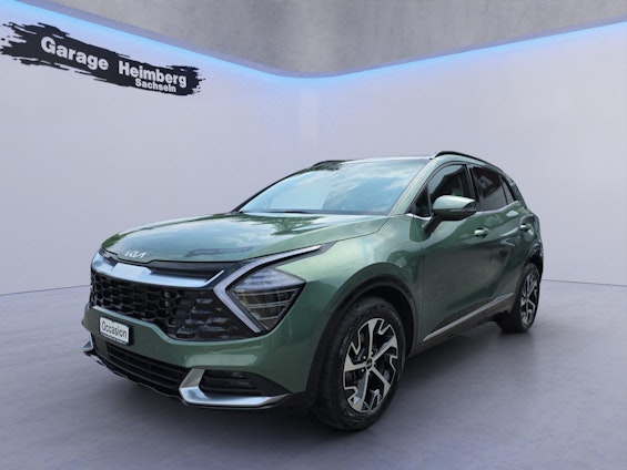 First vehicle image