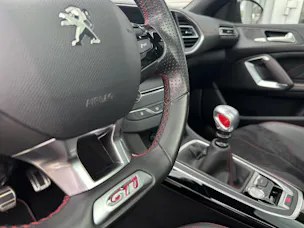 Peugeot 308 1.6 THP GTi 270