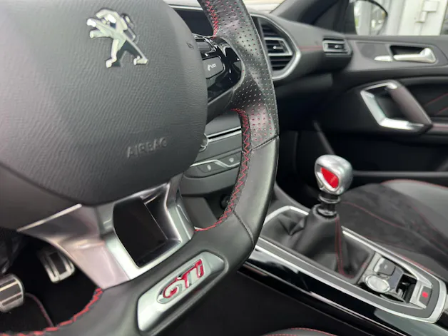 Peugeot 308 1.6 THP GTi 270
