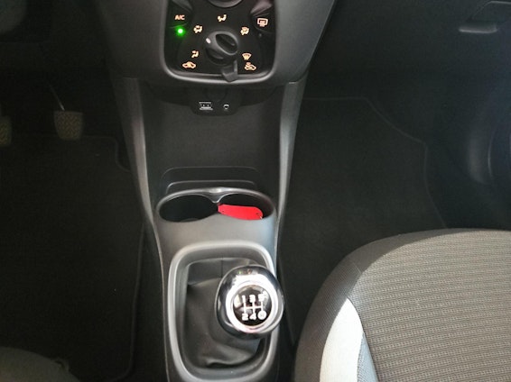 Vehicle image 15 Vehicle image 15