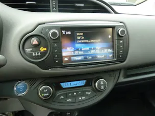 Toyota Yaris 1.5 VVT-i HSD Swiss Trend