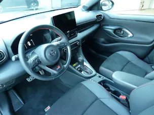Toyota Yaris 1.5 VVT-i HSD GR Sport
