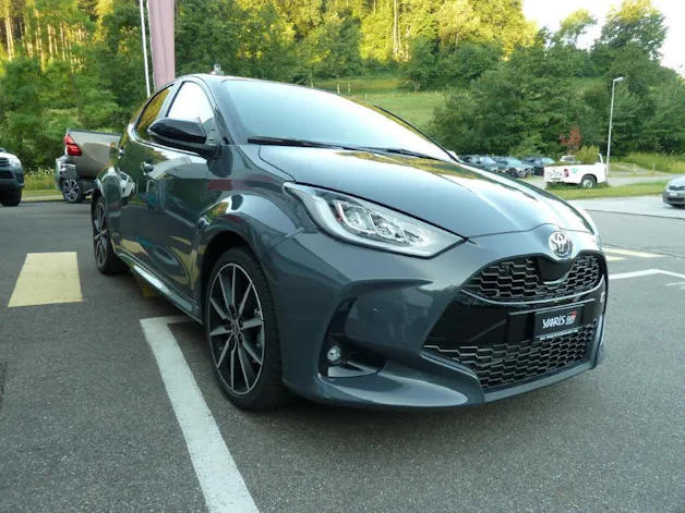 Toyota Yaris 1.5 VVT-i HSD GR Sport