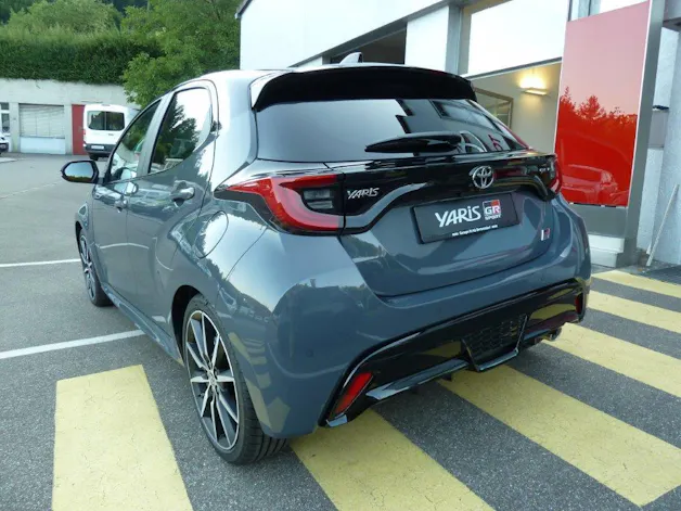Toyota Yaris 1.5 VVT-i HSD GR Sport